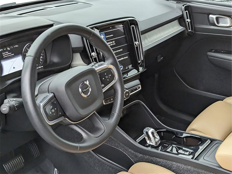 Volvo XC40 2021 price $26,999