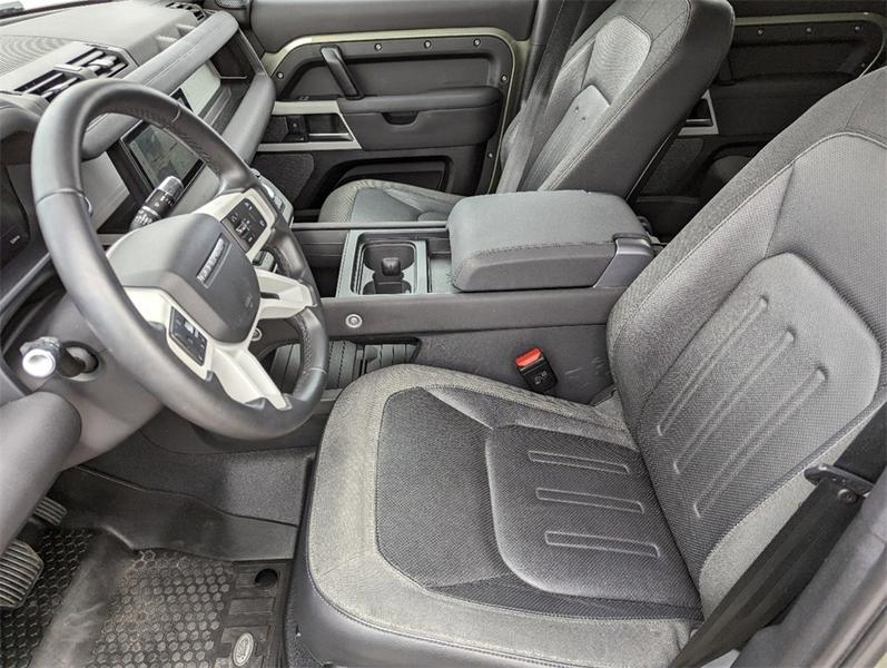 Land Rover Defender 110 2020 price $56,999