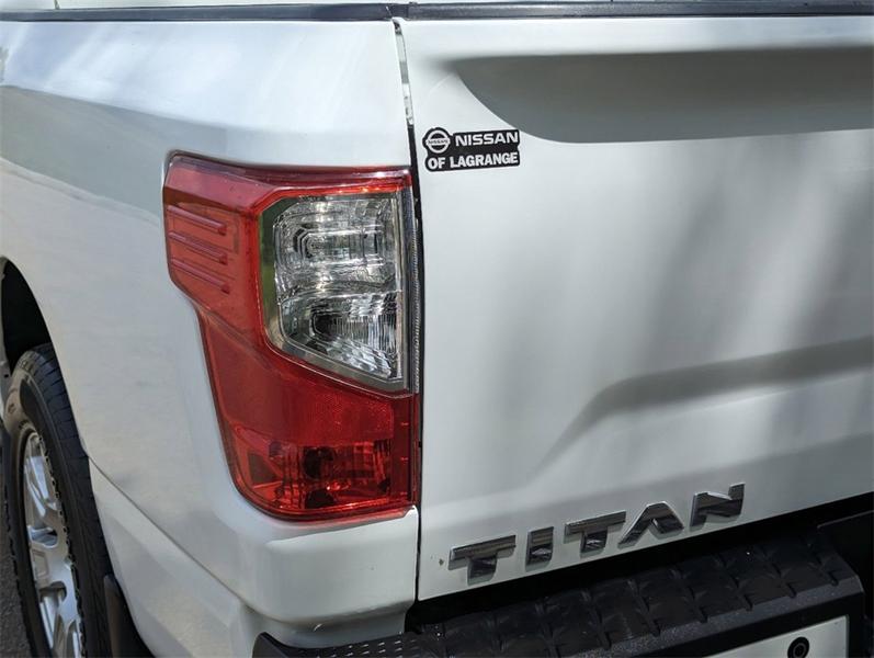 Nissan Titan 2018 price $26,999