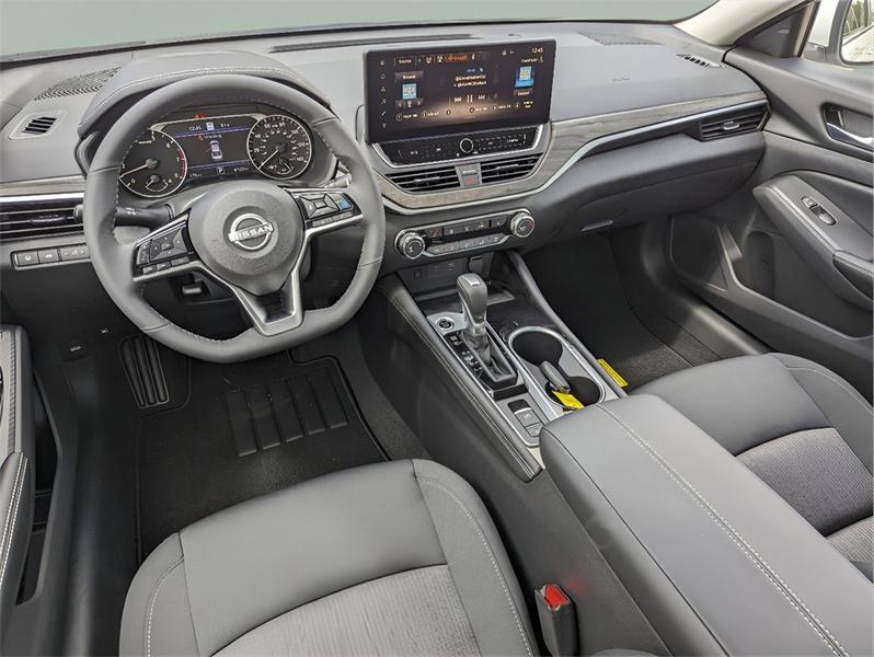 Nissan Altima 2024 price $27,995