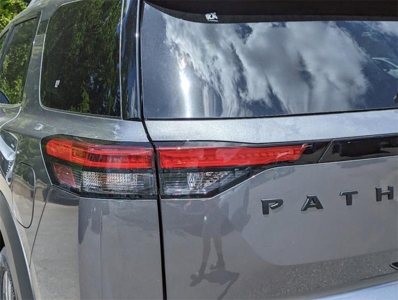 Nissan Pathfinder 2024 price $46,427
