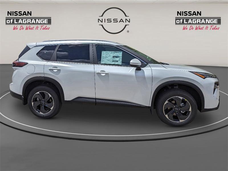 Nissan Rogue 2024 price $34,672