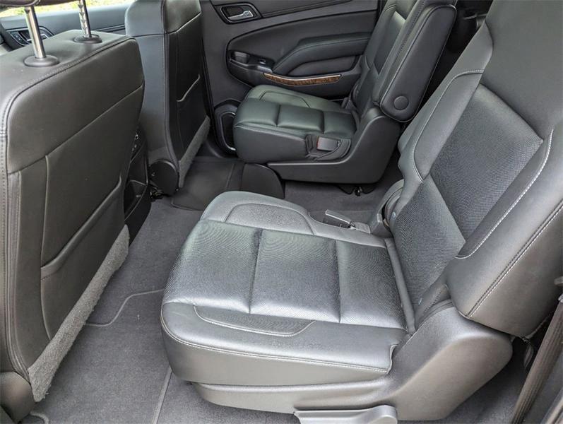 Chevrolet Suburban 2019 price $41,899