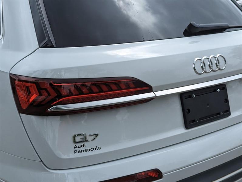 Audi Q7 2020 price $30,999