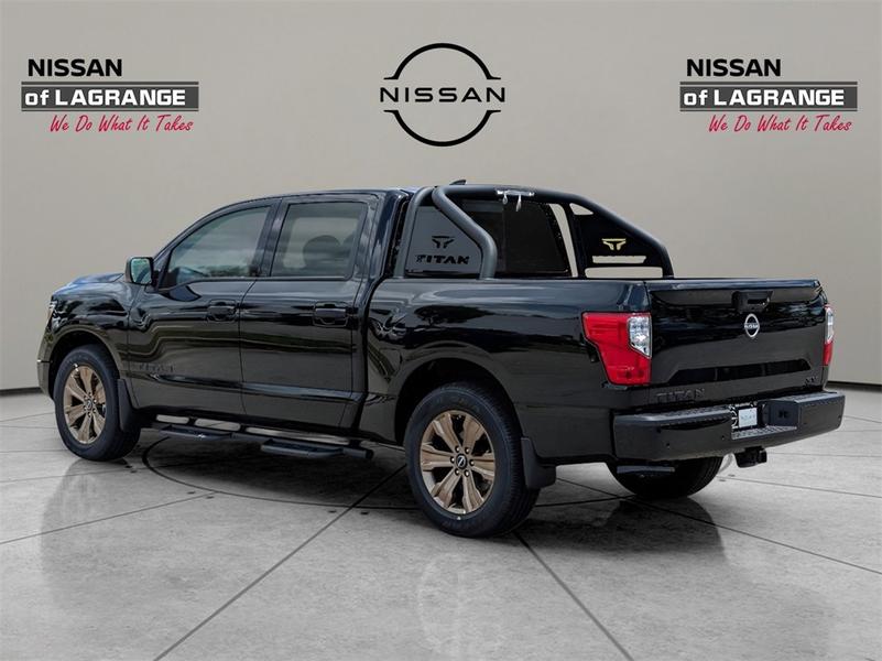 Nissan Titan 2024 price $53,505