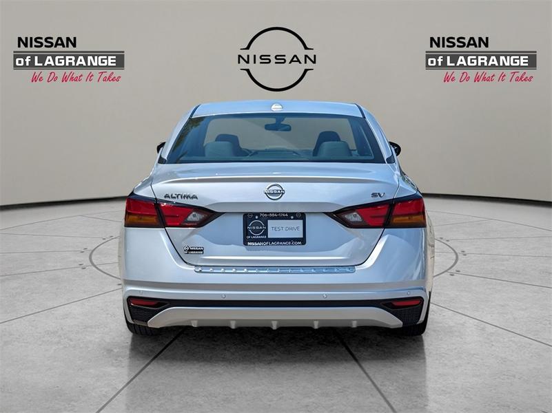 Nissan Altima 2023 price $21,799