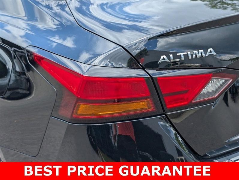 Nissan Altima 2021 price $22,300