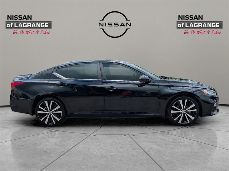 Nissan Altima 2021 price $22,300