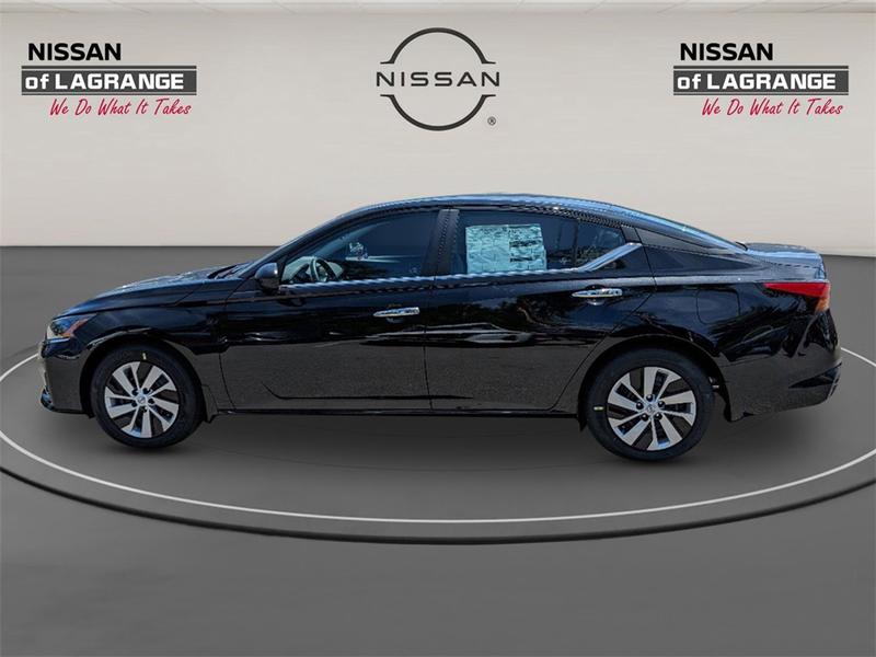 Nissan Altima 2024 price $26,620