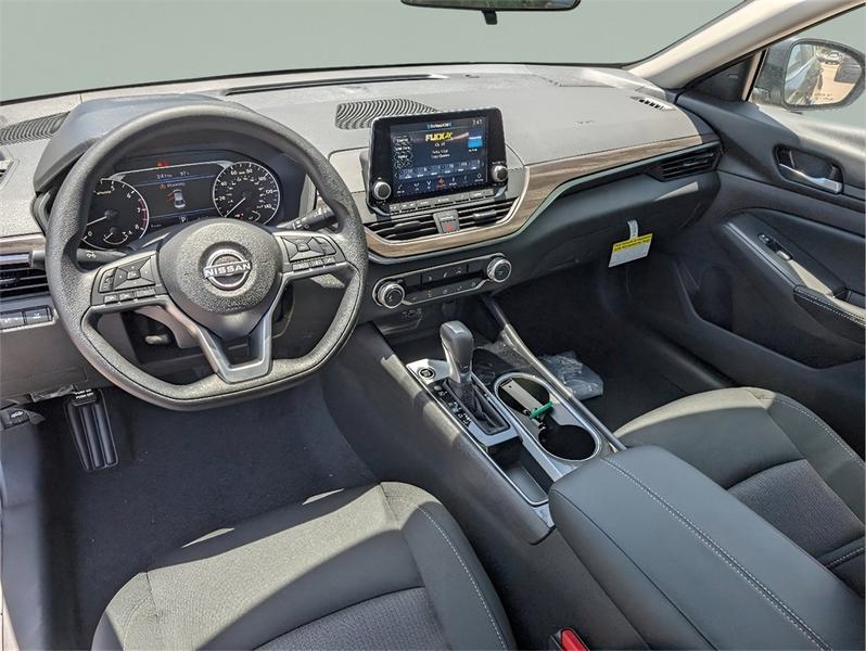 Nissan Altima 2024 price $27,805