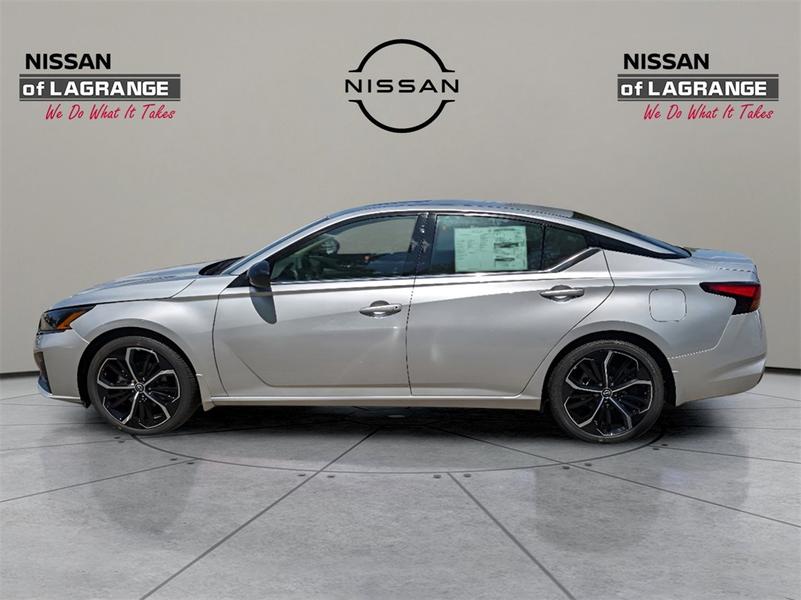 Nissan Altima 2024 price $31,915