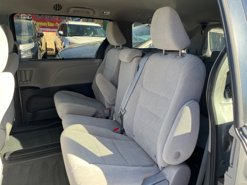 TOYOTA SIENNA 2020 price Call for Pricing.