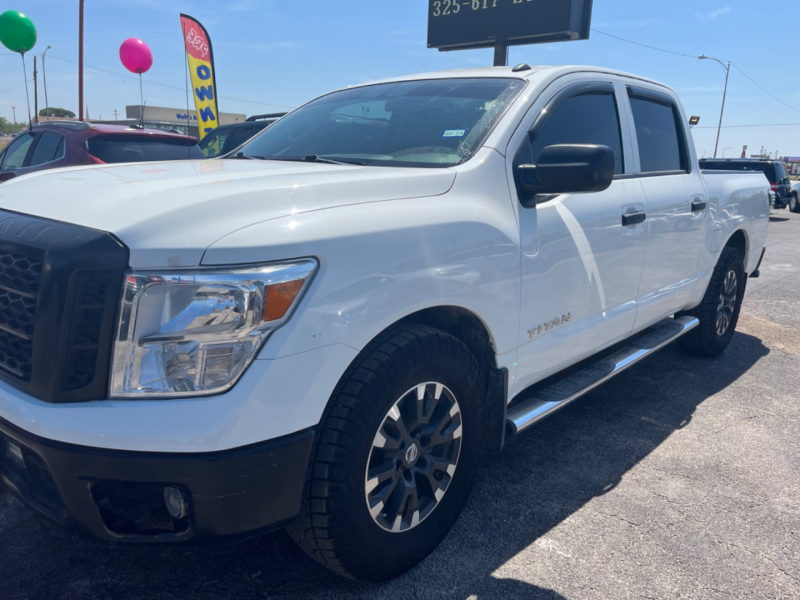 NISSAN TITAN 2019 price Call for Pricing.