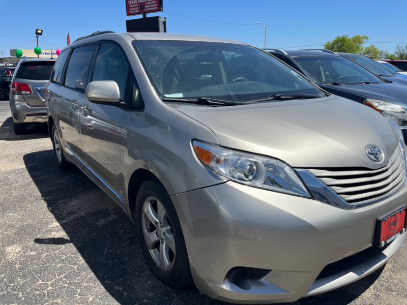 TOYOTA SIENNA 2015 price Call for Pricing.
