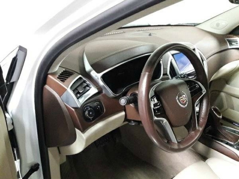 Cadillac SRX 2014 price $12,995