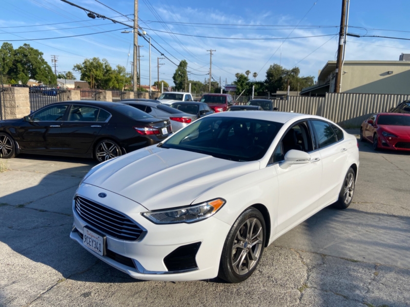 Ford Fusion SEL 2020 price $17,999