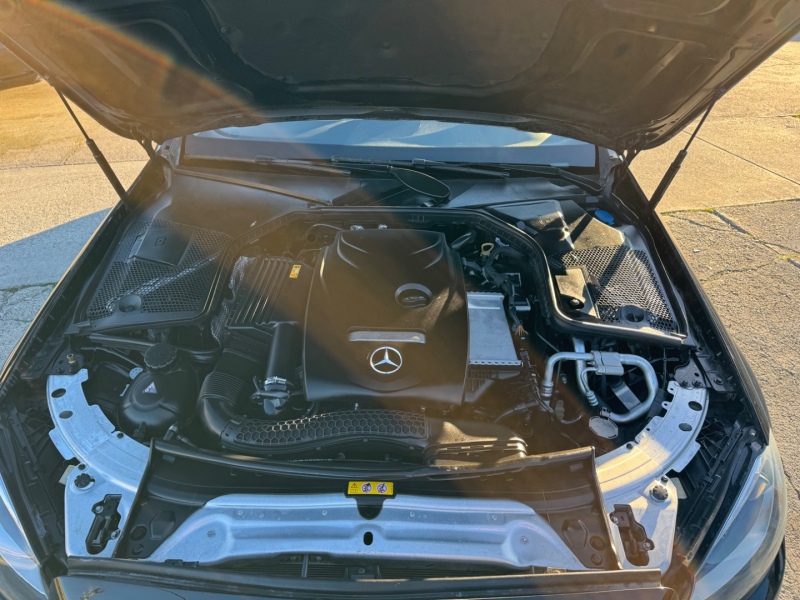 Mercedes-Benz C-Class 2018 price $18,999