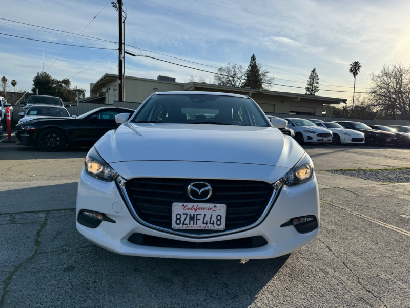 Mazda Mazda3 5-Door 2018 price $12,999