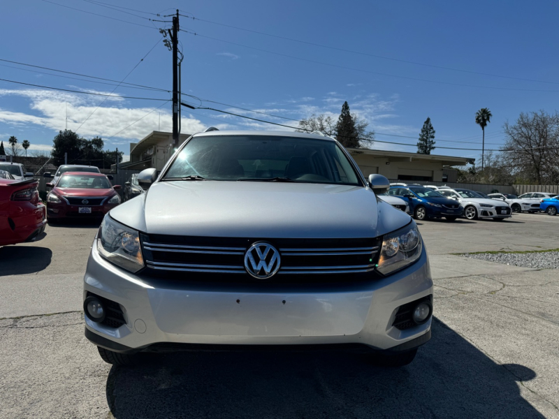 Volkswagen Tiguan 2015 price $10,999