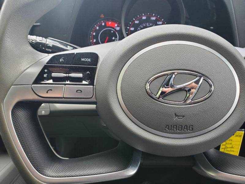 Hyundai Elantra 2021 price $13,883