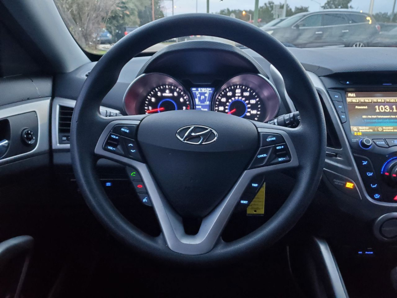 Hyundai Veloster 2015 price $9,380