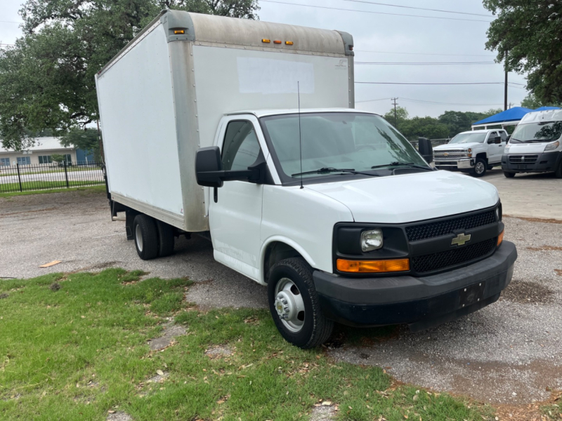 Chevrolet Express Commercial Cutaway 2015 price $19,900