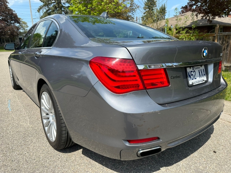 BMW 7-Series 2012 price $21,995