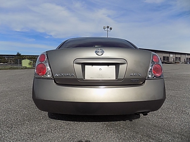 Nissan Altima 2006 price $4,995