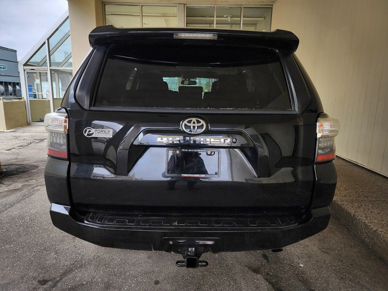 Toyota 4Runner 2015 price $33,995