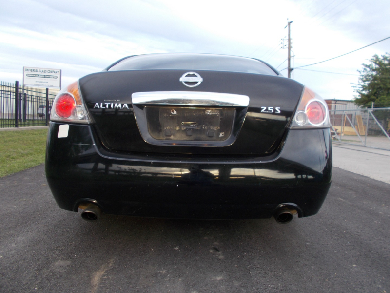 Nissan Altima 2010 price $2,950