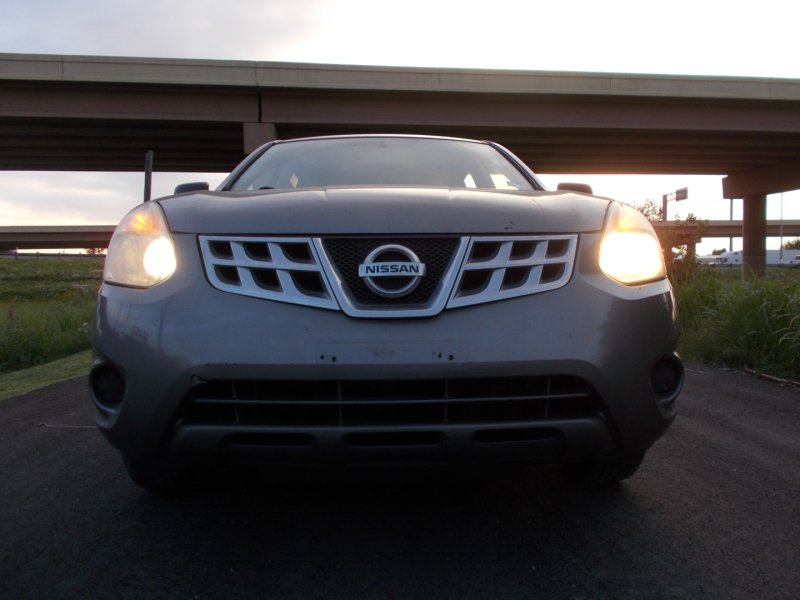 Nissan Rogue 2013 price $3,800