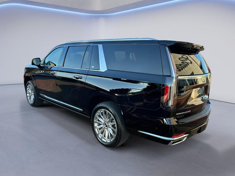 Cadillac Escalade 2022 price $89,777