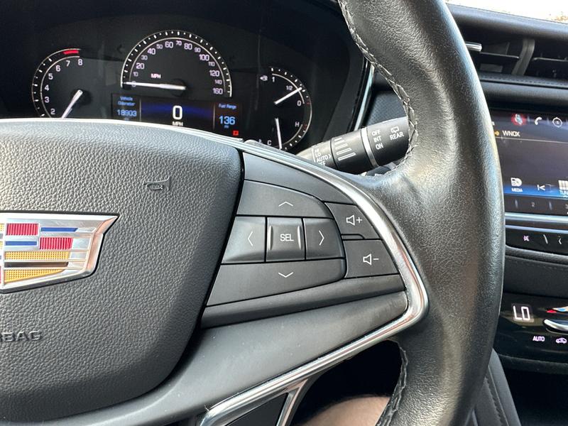 Cadillac XT5 2019 price $39,520