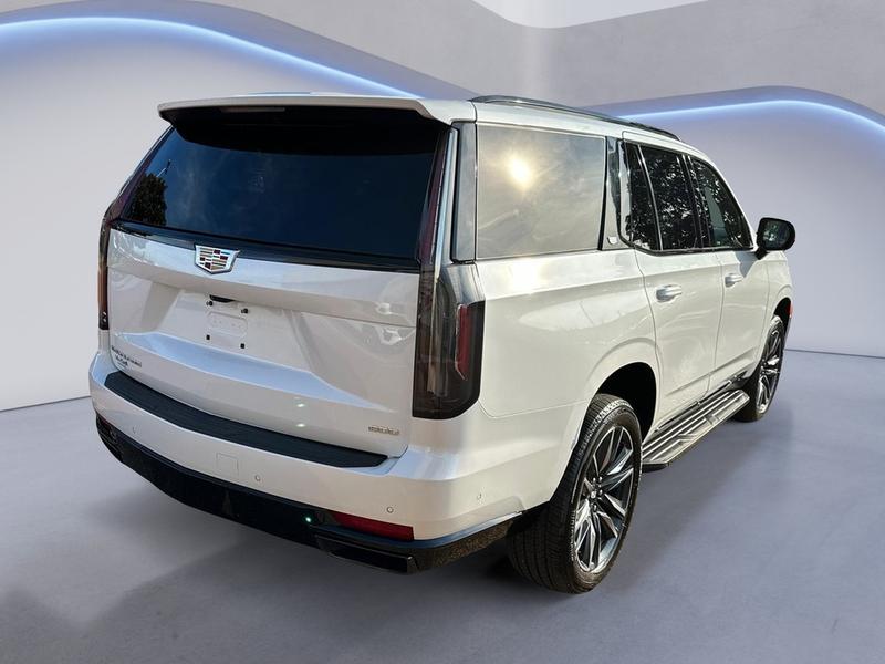 Cadillac Escalade 2023 price $116,328