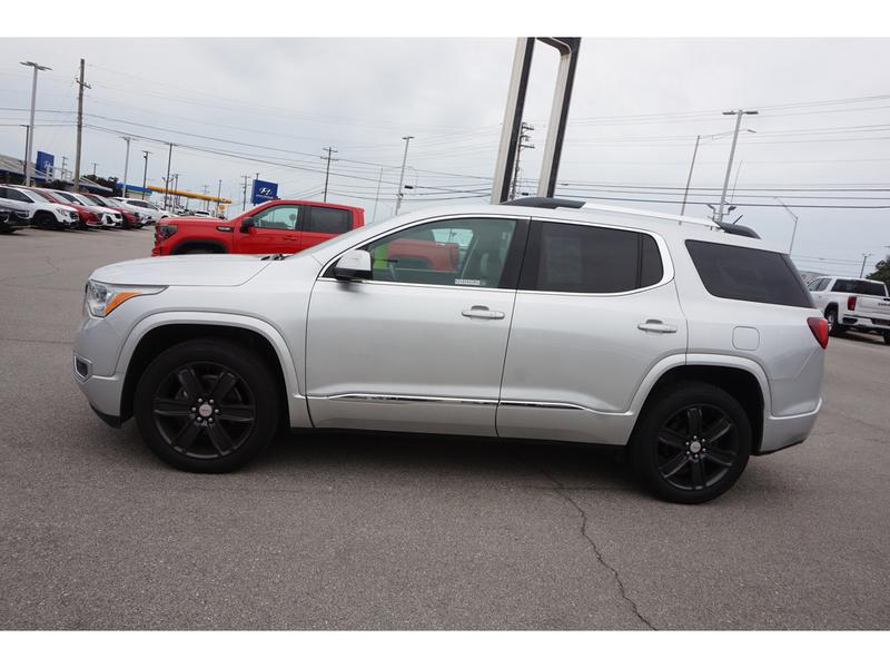 GMC Acadia 2019 price $26,999