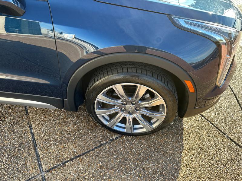 Cadillac XT4 2019 price Call for Pricing.