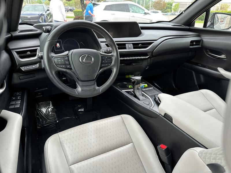Lexus UX200 2019 price $31,995