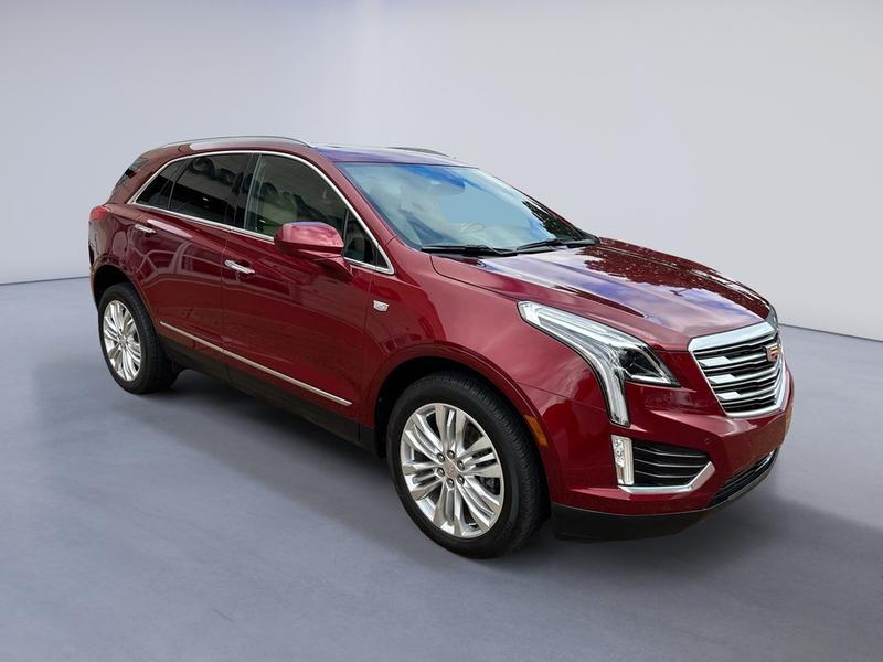 Cadillac XT5 2017 price $23,039