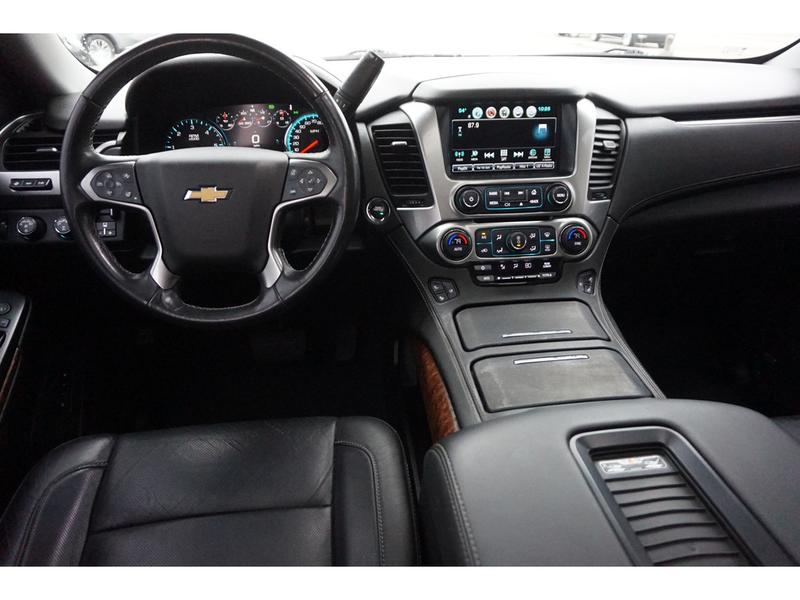 Chevrolet Suburban 2019 price $42,475