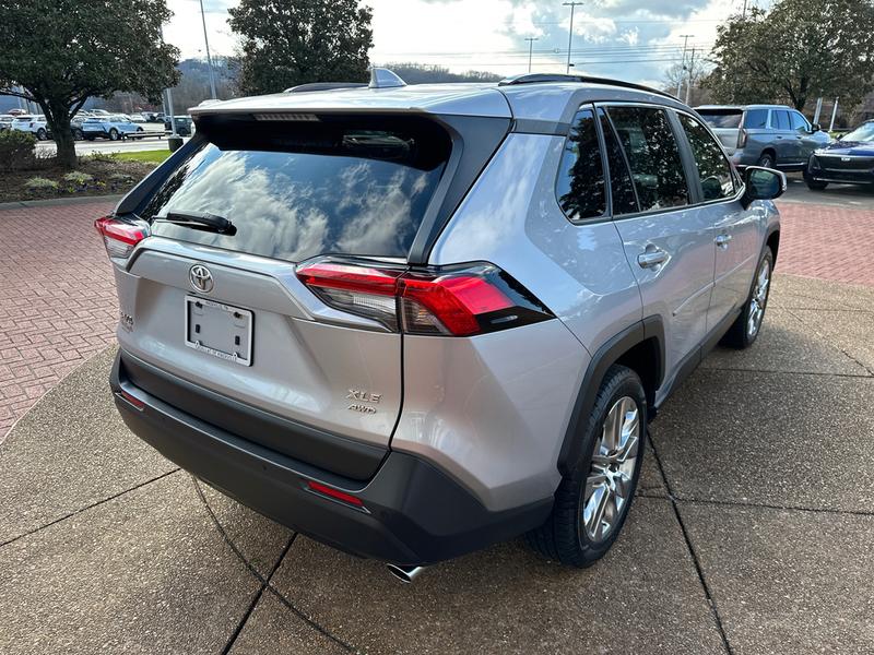 Toyota RAV4 2019 price $26,951