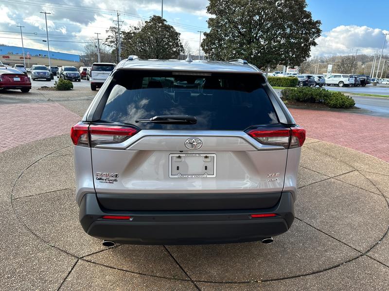 Toyota RAV4 2019 price $26,951