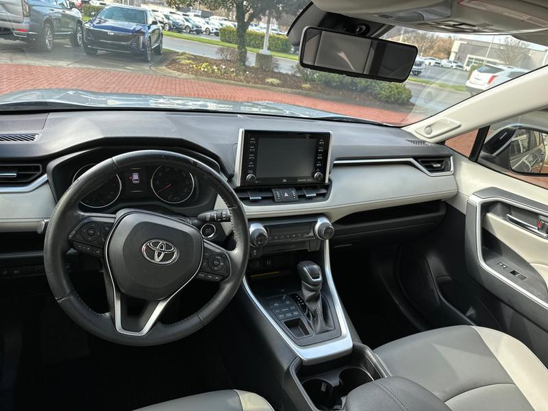 Toyota RAV4 2019 price $26,951