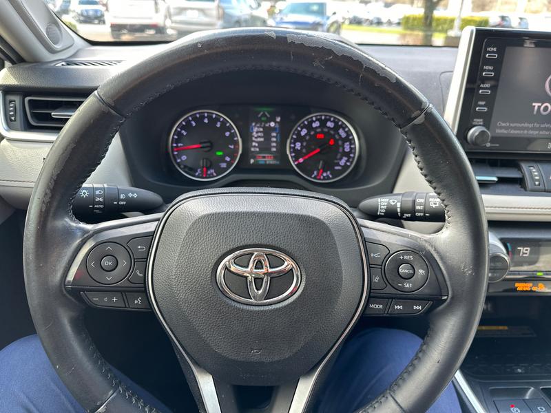 Toyota RAV4 2019 price $26,951