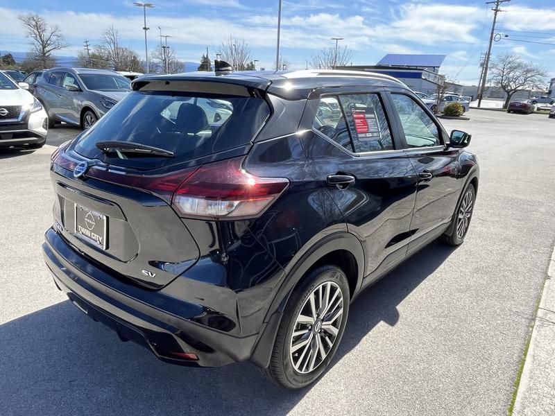 Nissan Kicks 2021 price $18,850