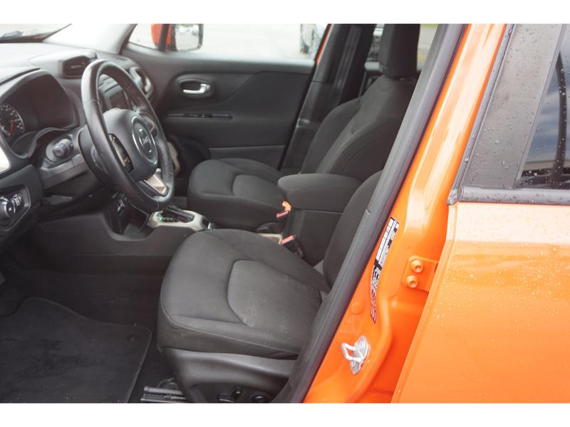 Jeep Renegade 2015 price $11,525