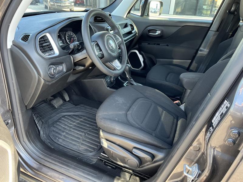 Jeep Renegade 2018 price $16,767