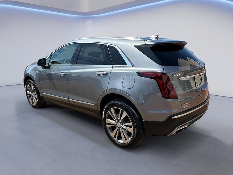 Cadillac XT5 2021 price $34,942