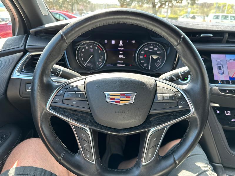 Cadillac XT5 2021 price $34,942