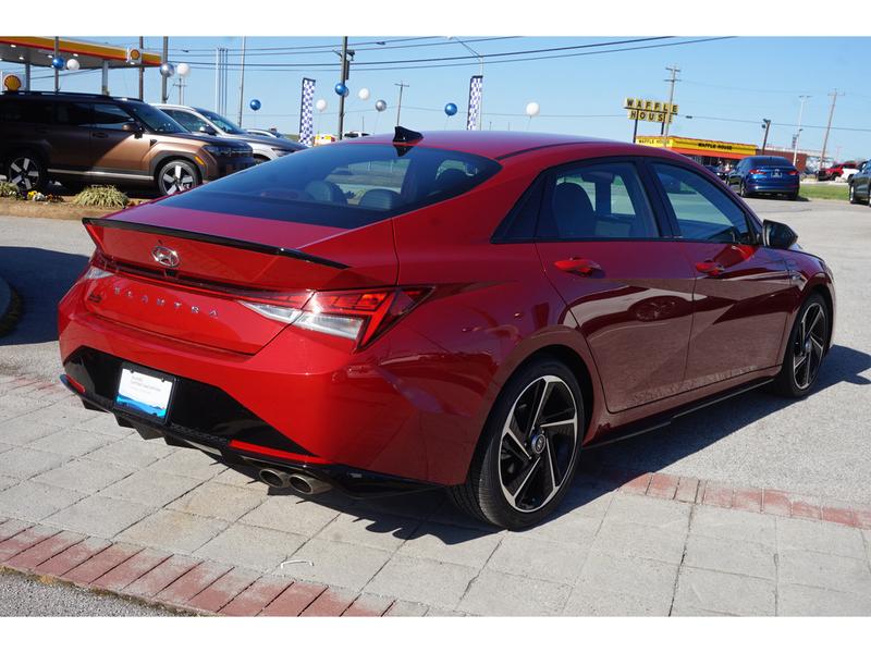 Hyundai Elantra 2023 price $22,208