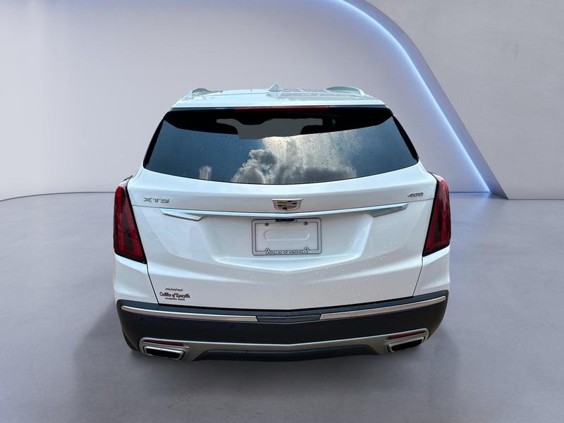 Cadillac XT5 2021 price $42,512